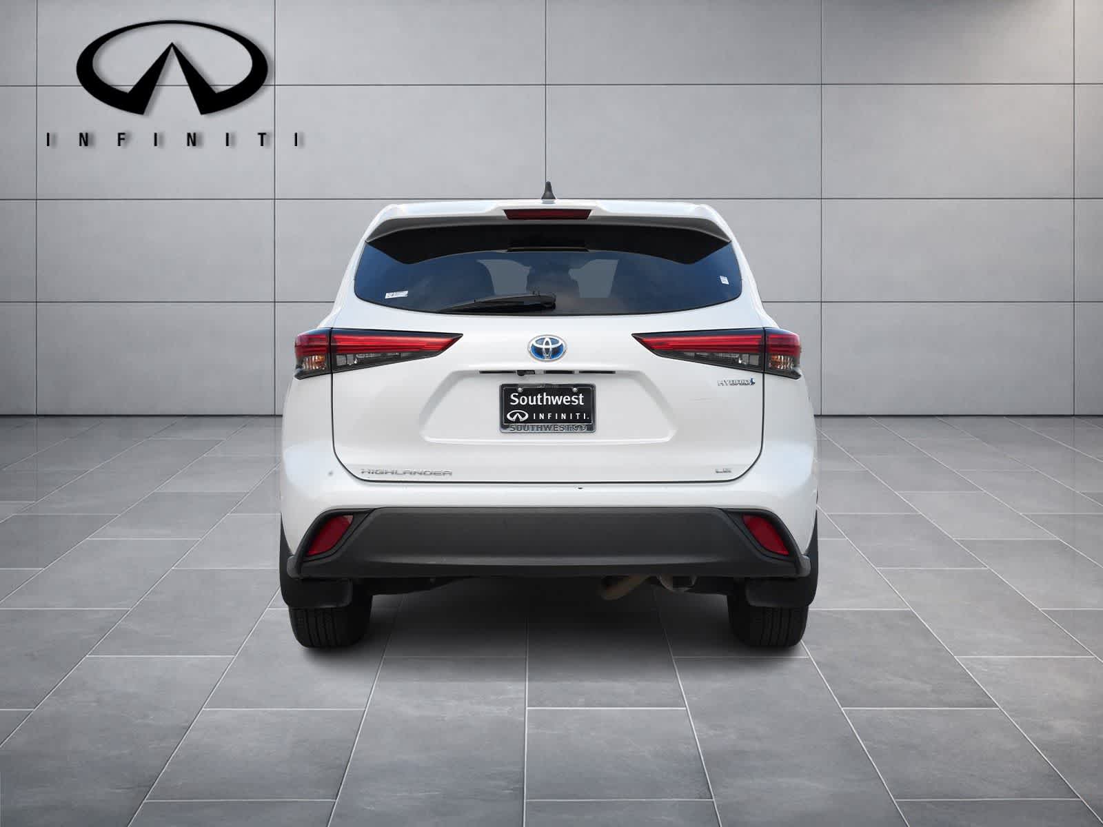 2022 Toyota Highlander Hybrid LE