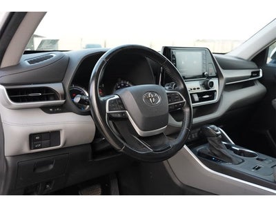 2022 Toyota Highlander Hybrid LE