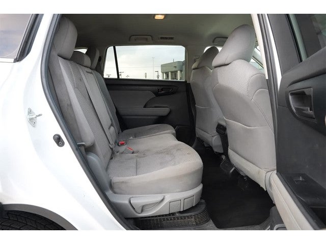 2022 Toyota Highlander Hybrid LE