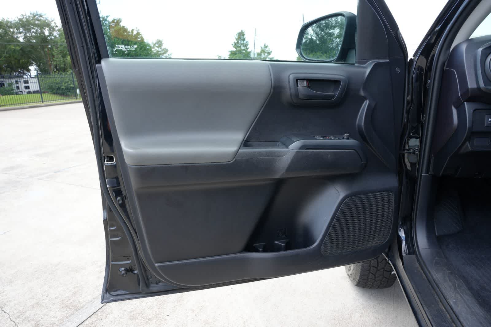 2020 Toyota Tacoma SR