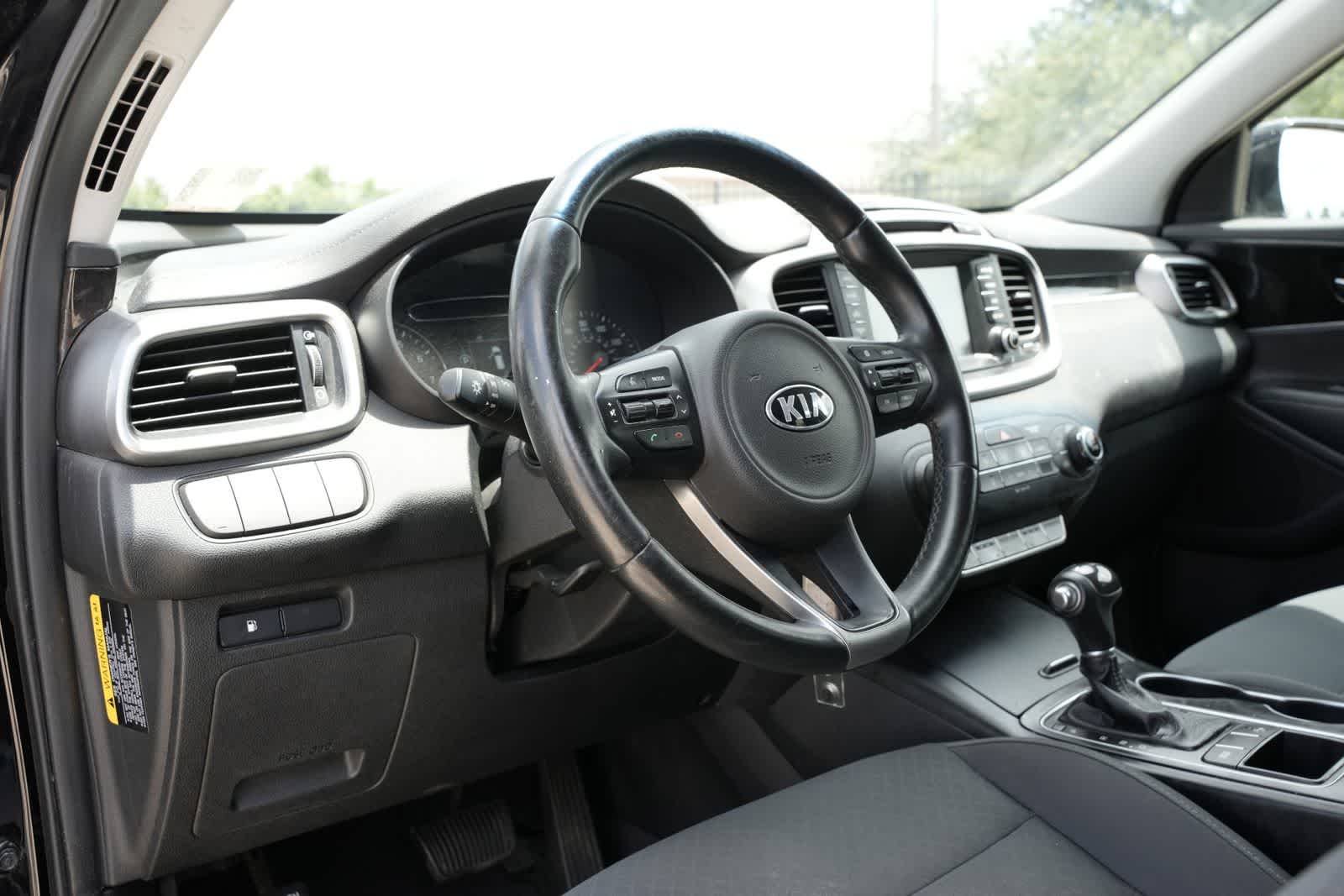 2017 Kia Sorento LX