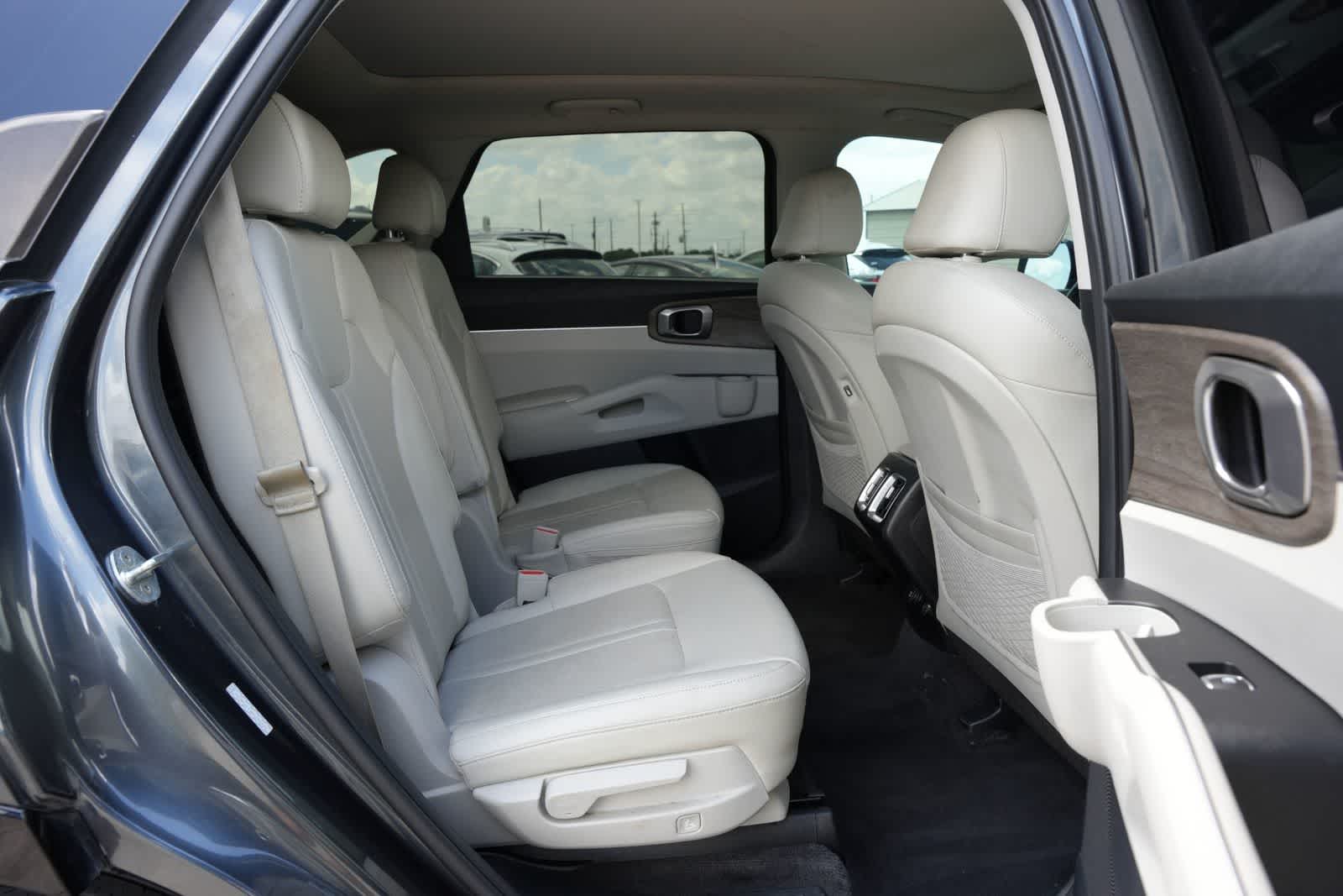 2022 Kia Sorento EX