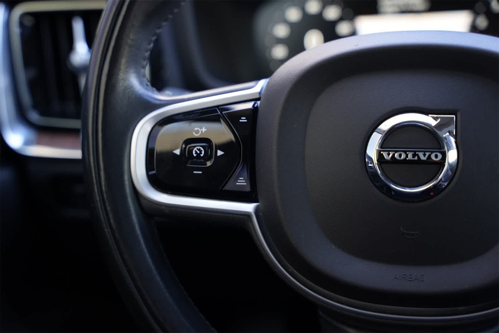 2021 Volvo S60 Momentum