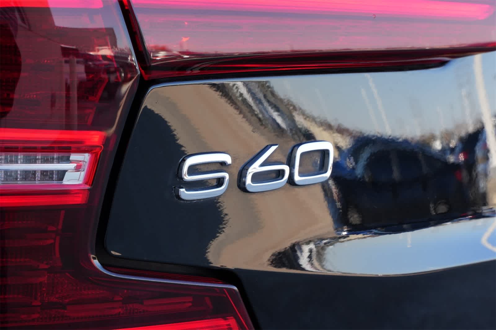 2021 Volvo S60 Momentum
