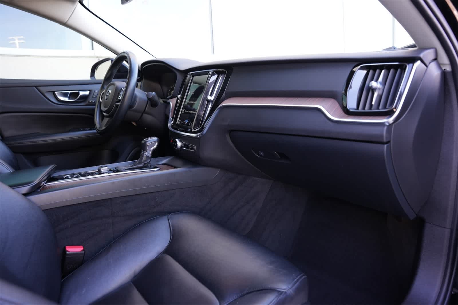 2021 Volvo S60 Momentum