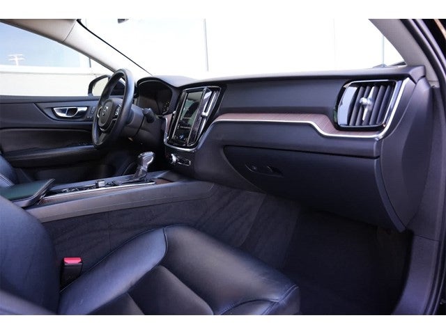 2021 Volvo S60 Momentum