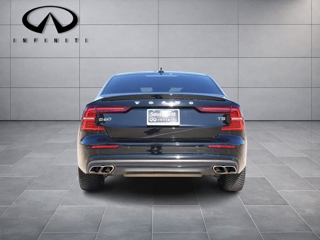 2021 Volvo S60 Momentum