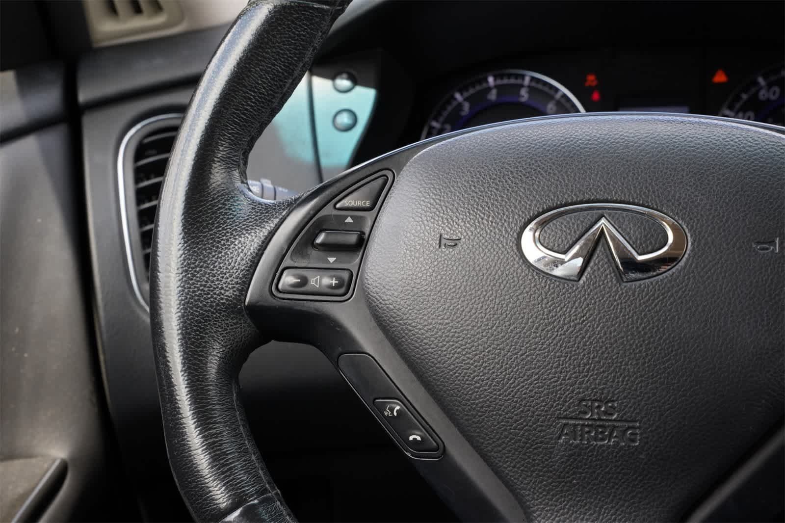 2016 INFINITI QX50 RWD 4dr