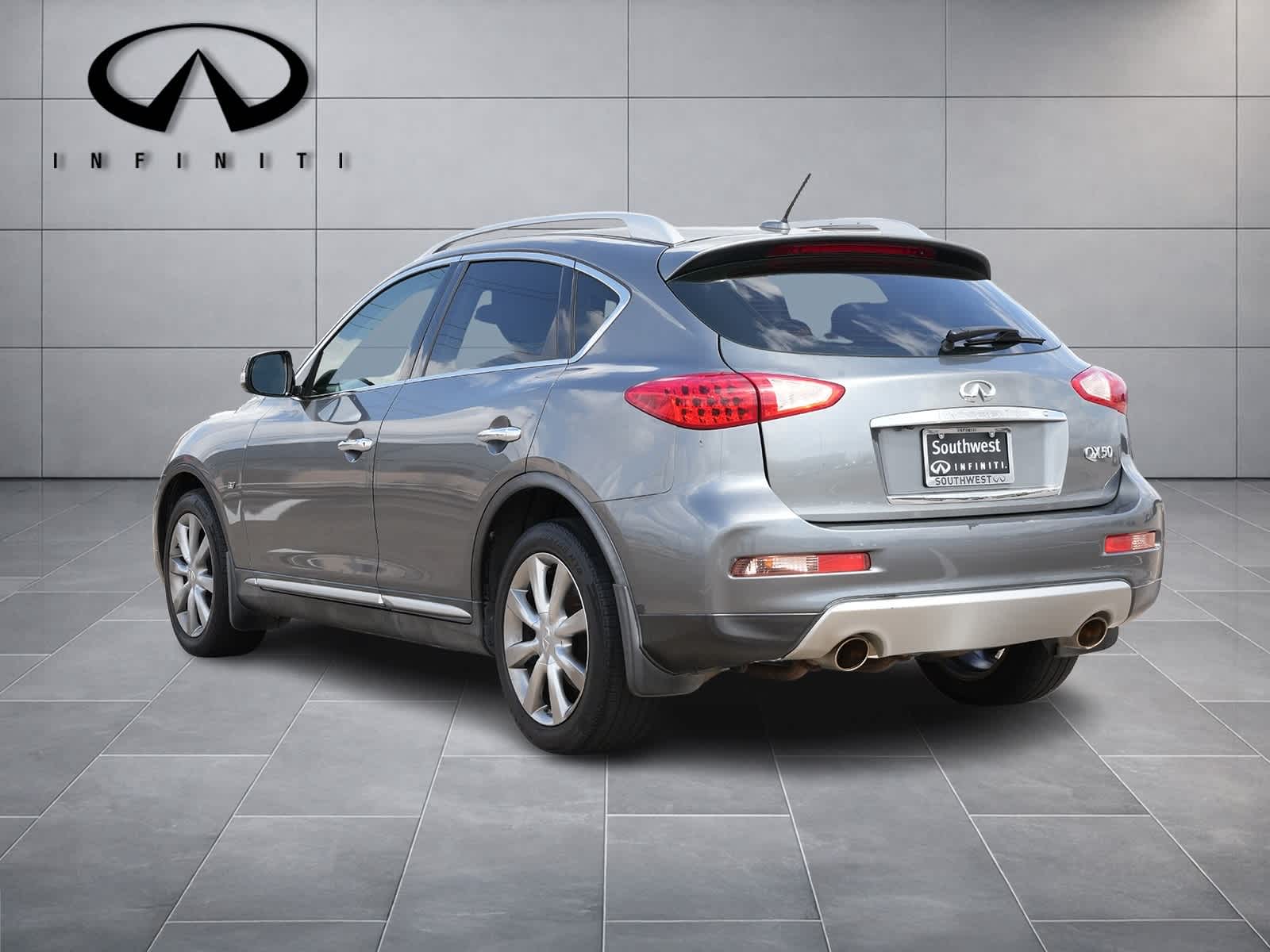 2016 INFINITI QX50 RWD 4dr