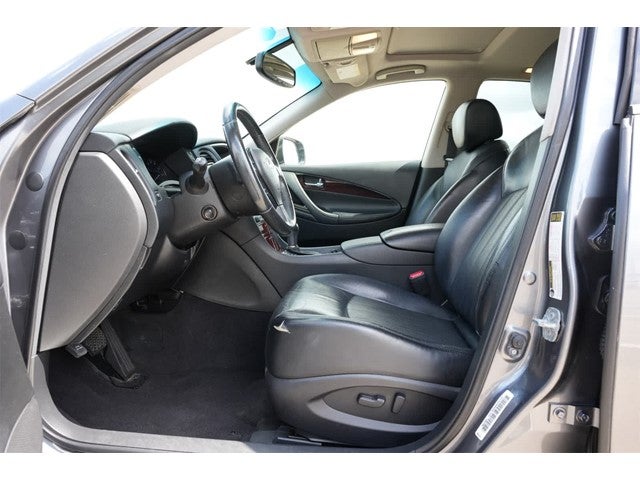 2016 INFINITI QX50 RWD 4dr