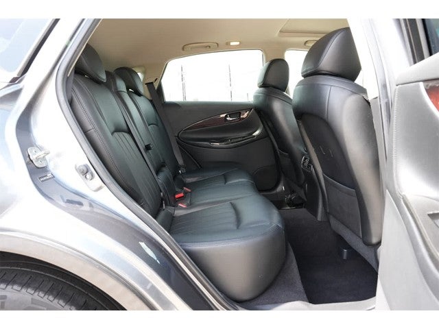 2016 INFINITI QX50 RWD 4dr