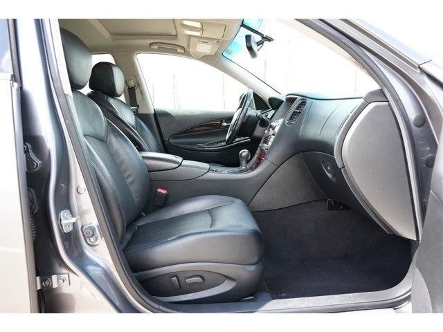 2016 INFINITI QX50 RWD 4dr