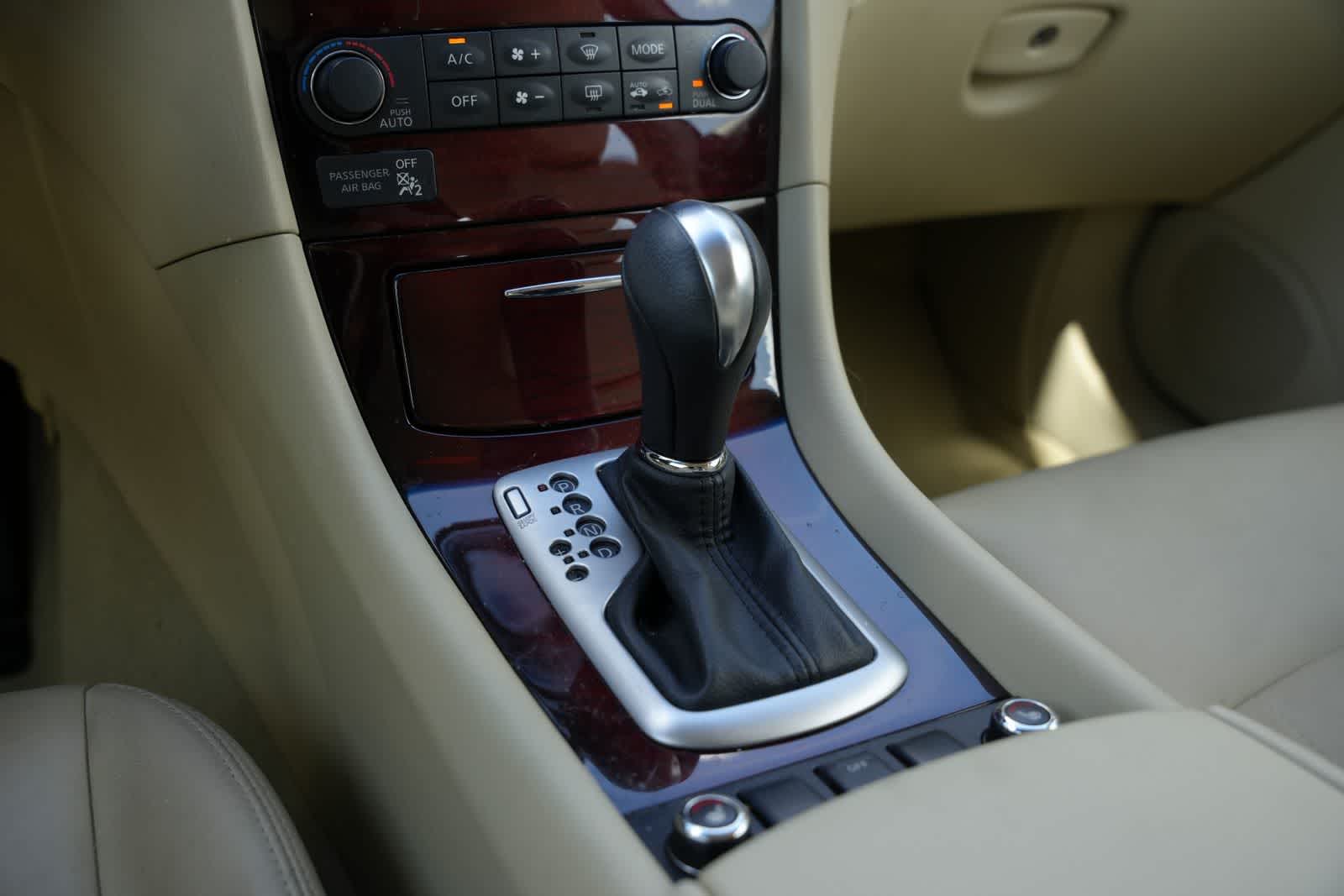 2016 INFINITI QX50 RWD 4dr
