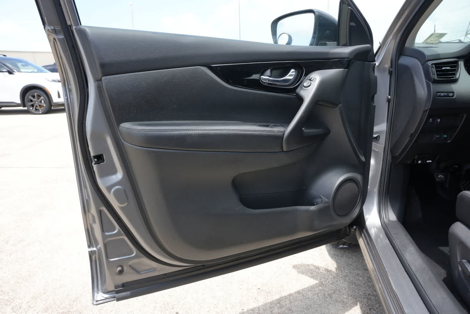 2020 Nissan Rogue Sport SV