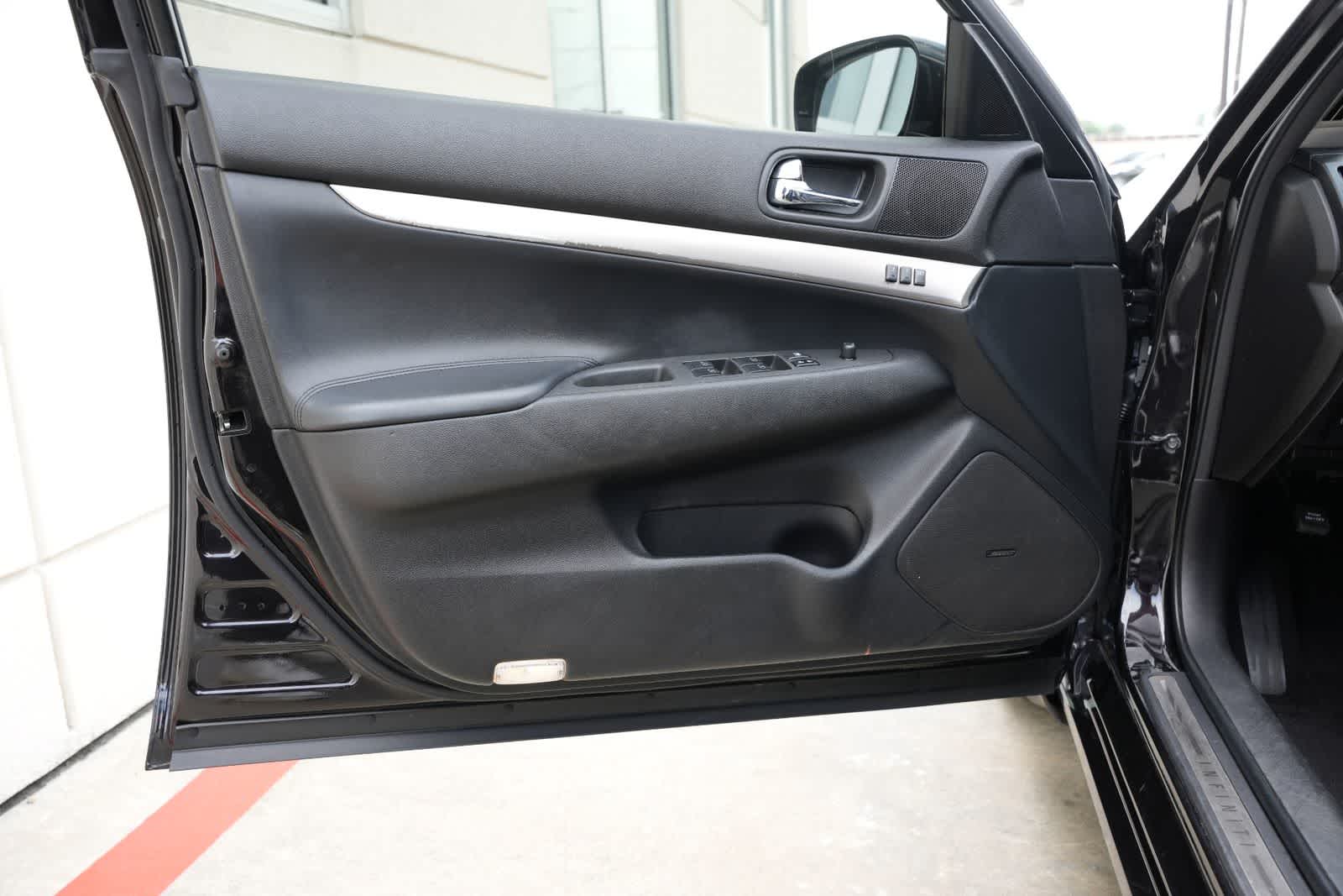 2012 INFINITI G37 Sedan Journey