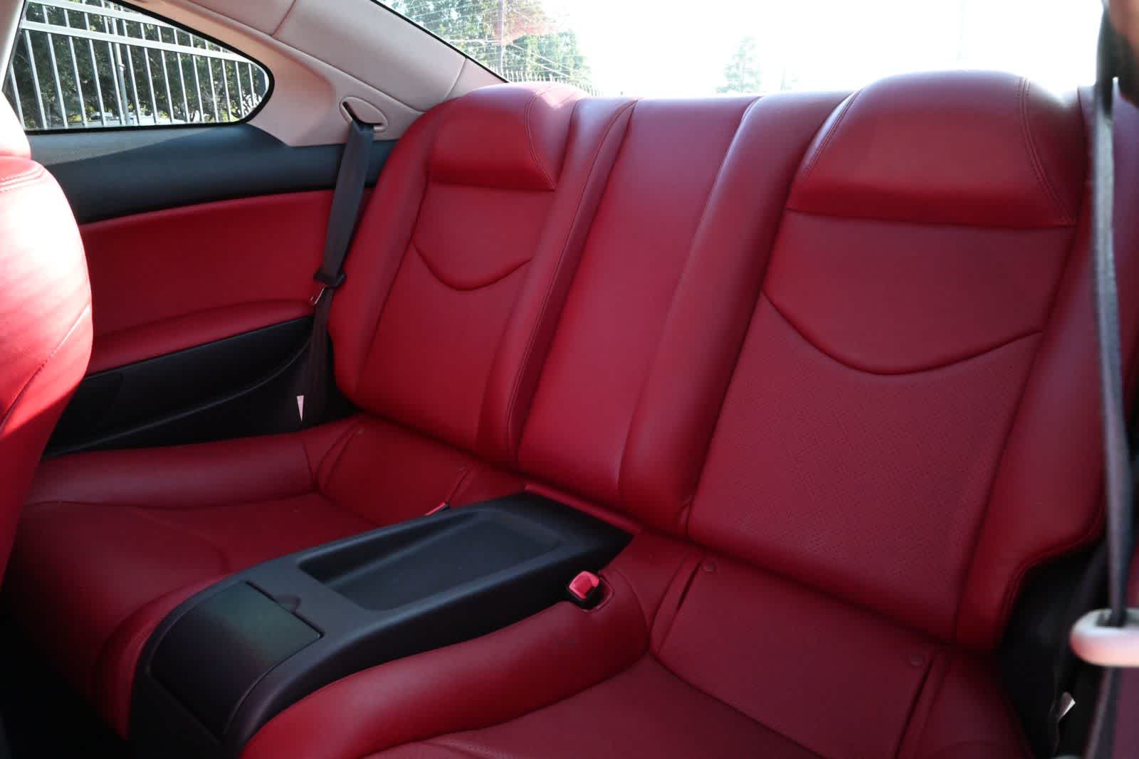 2011 INFINITI G37 Coupe IPL