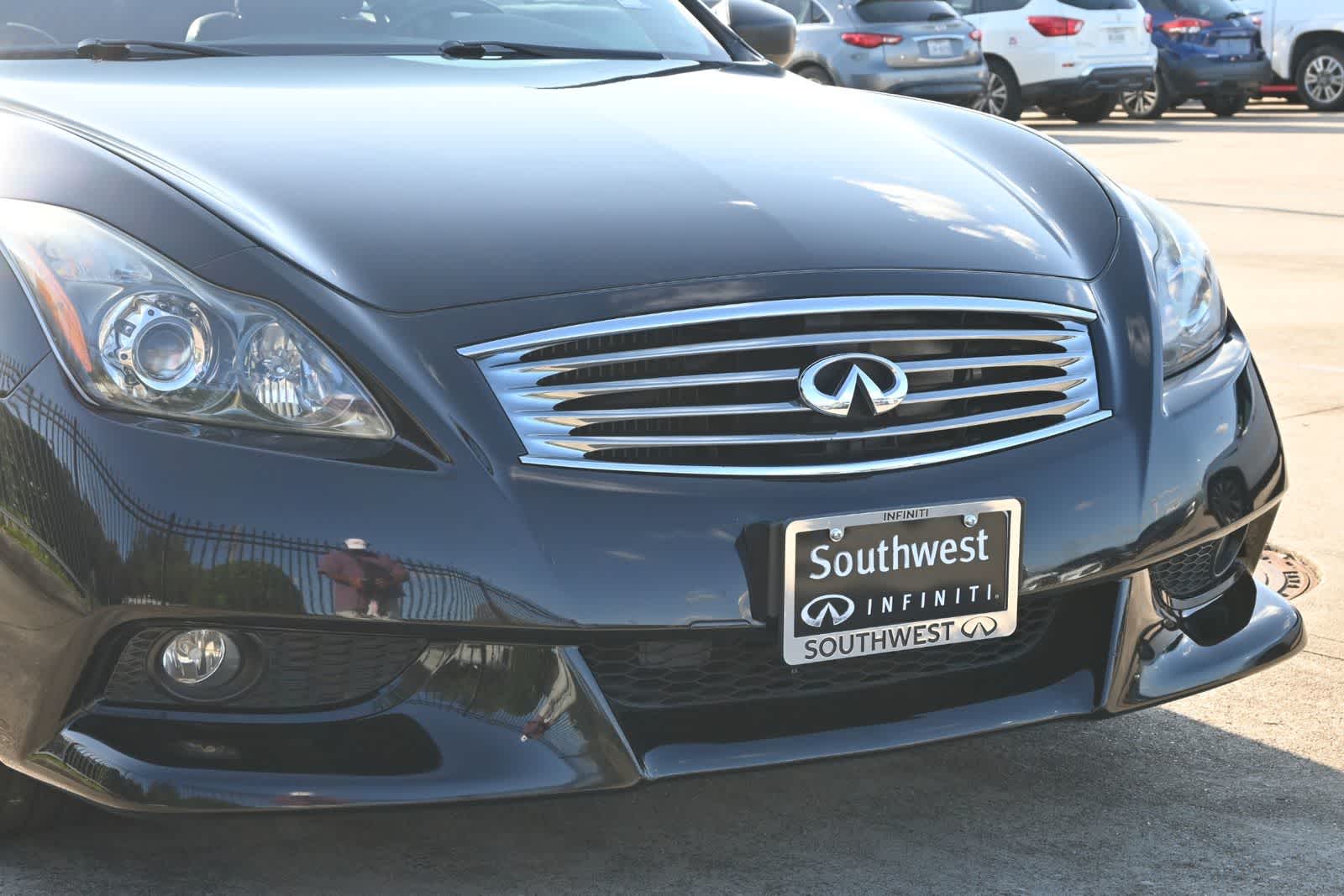 2011 INFINITI G37 Coupe IPL