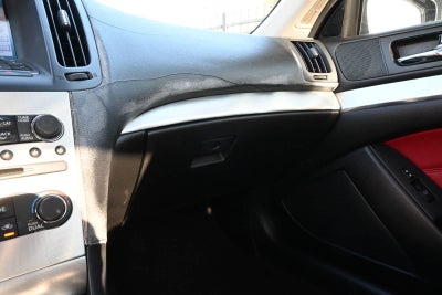 2011 INFINITI G37 Coupe IPL