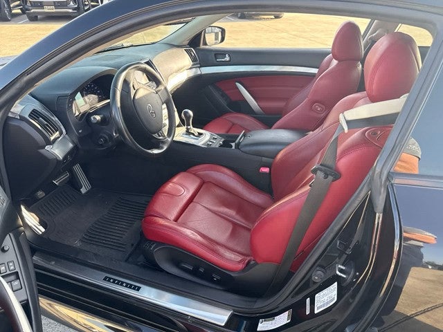 2011 INFINITI G37 Coupe IPL