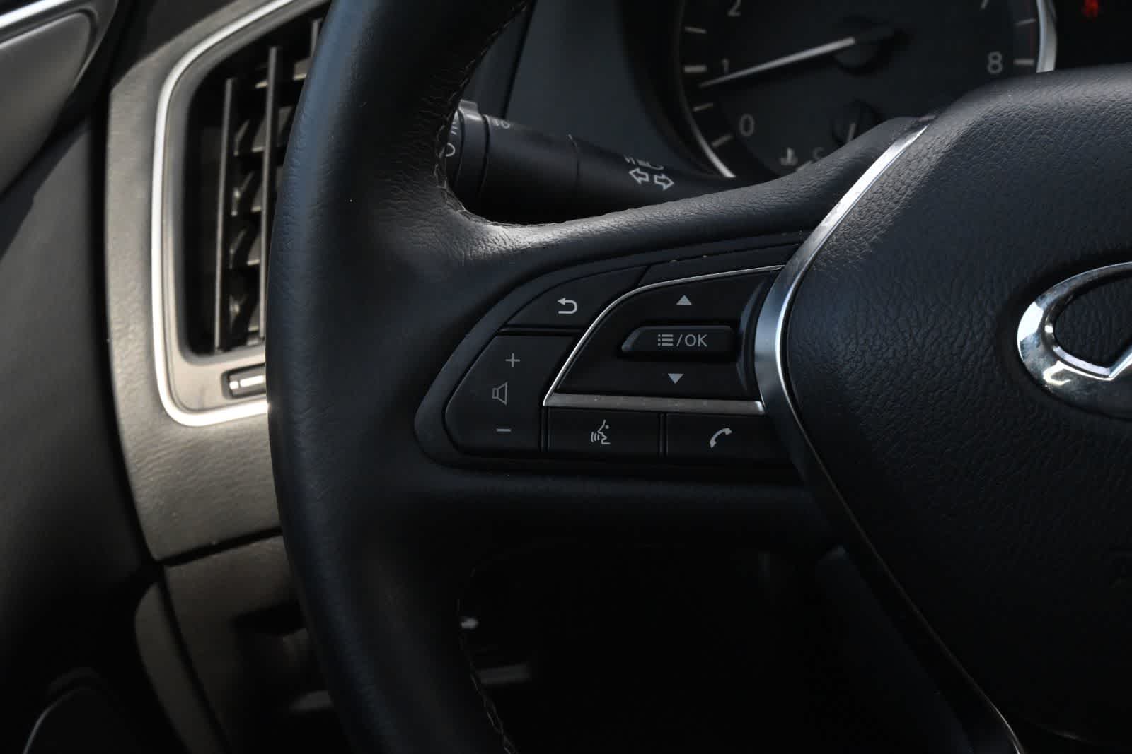 2023 INFINITI Q50 LUXE