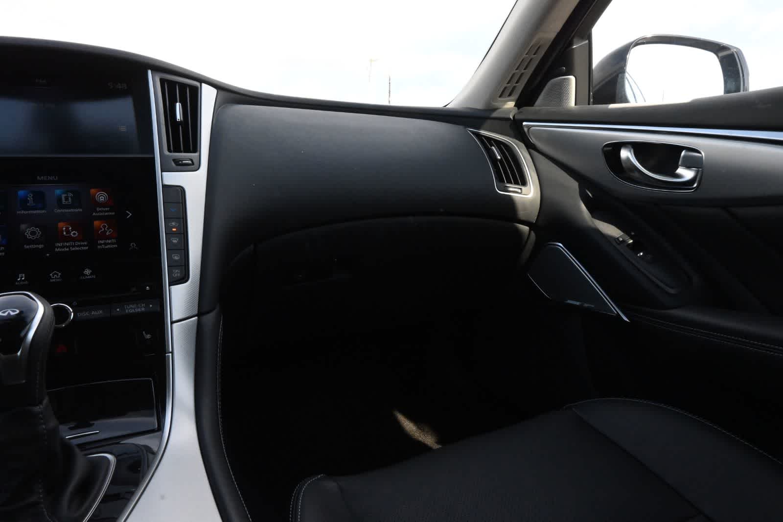 2023 INFINITI Q50 LUXE
