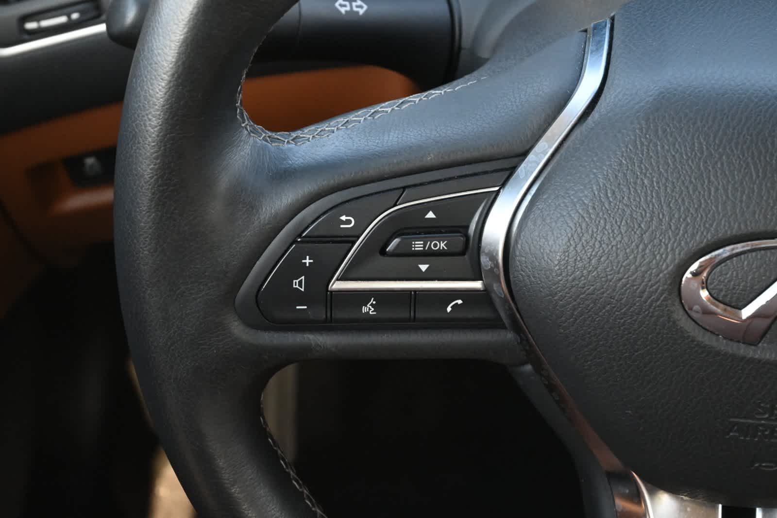 2023 INFINITI Q50 LUXE