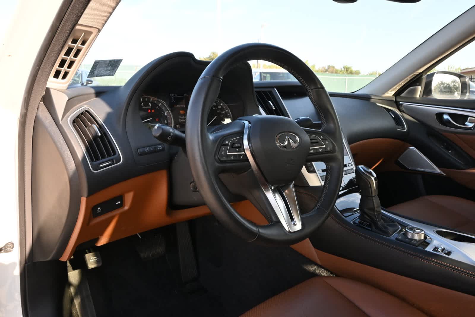 2023 INFINITI Q50 LUXE