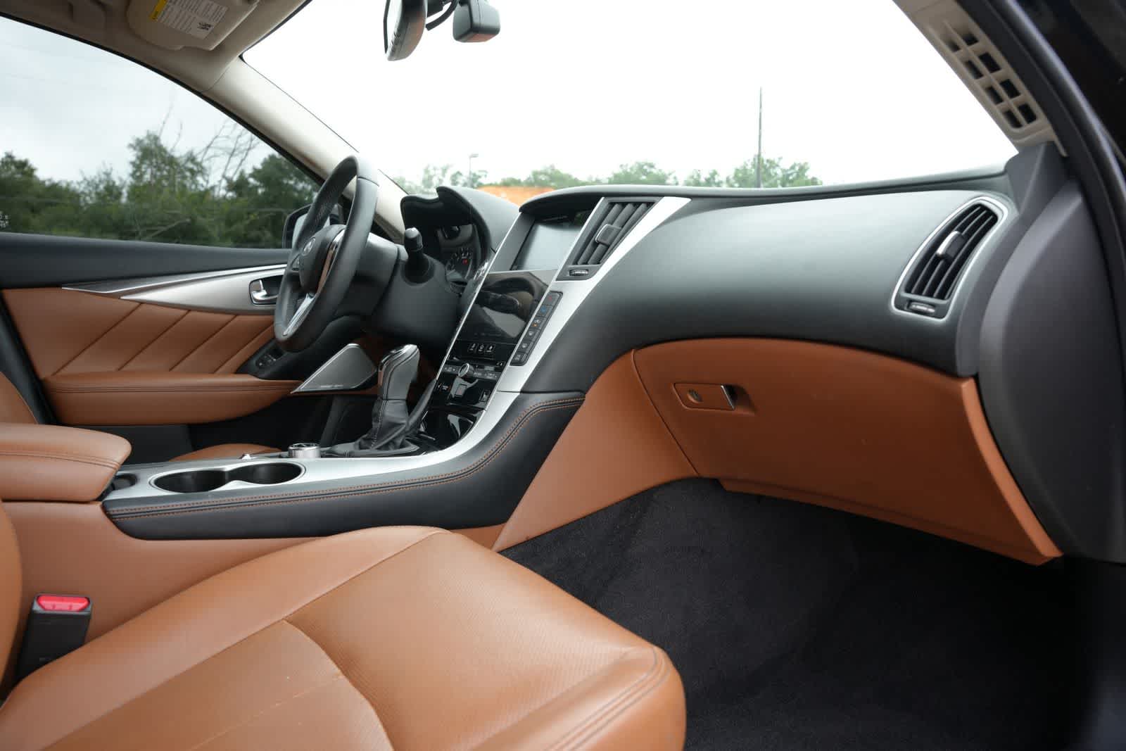 2023 INFINITI Q50 LUXE