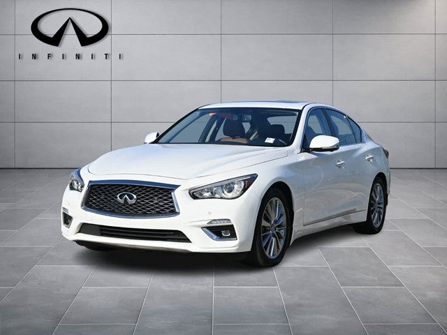 2023 INFINITI Q50 LUXE