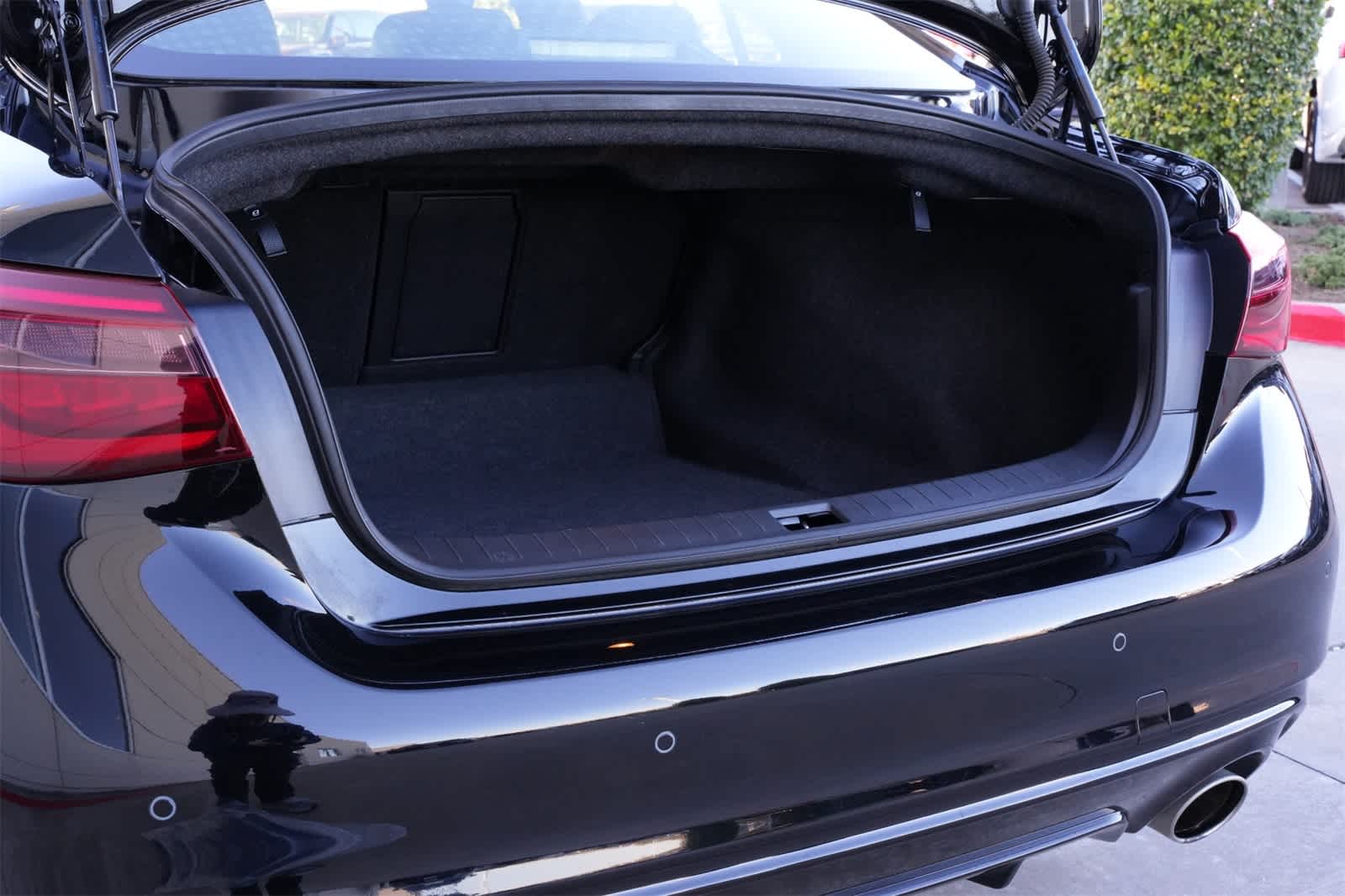 2024 INFINITI Q50 SENSORY RWD