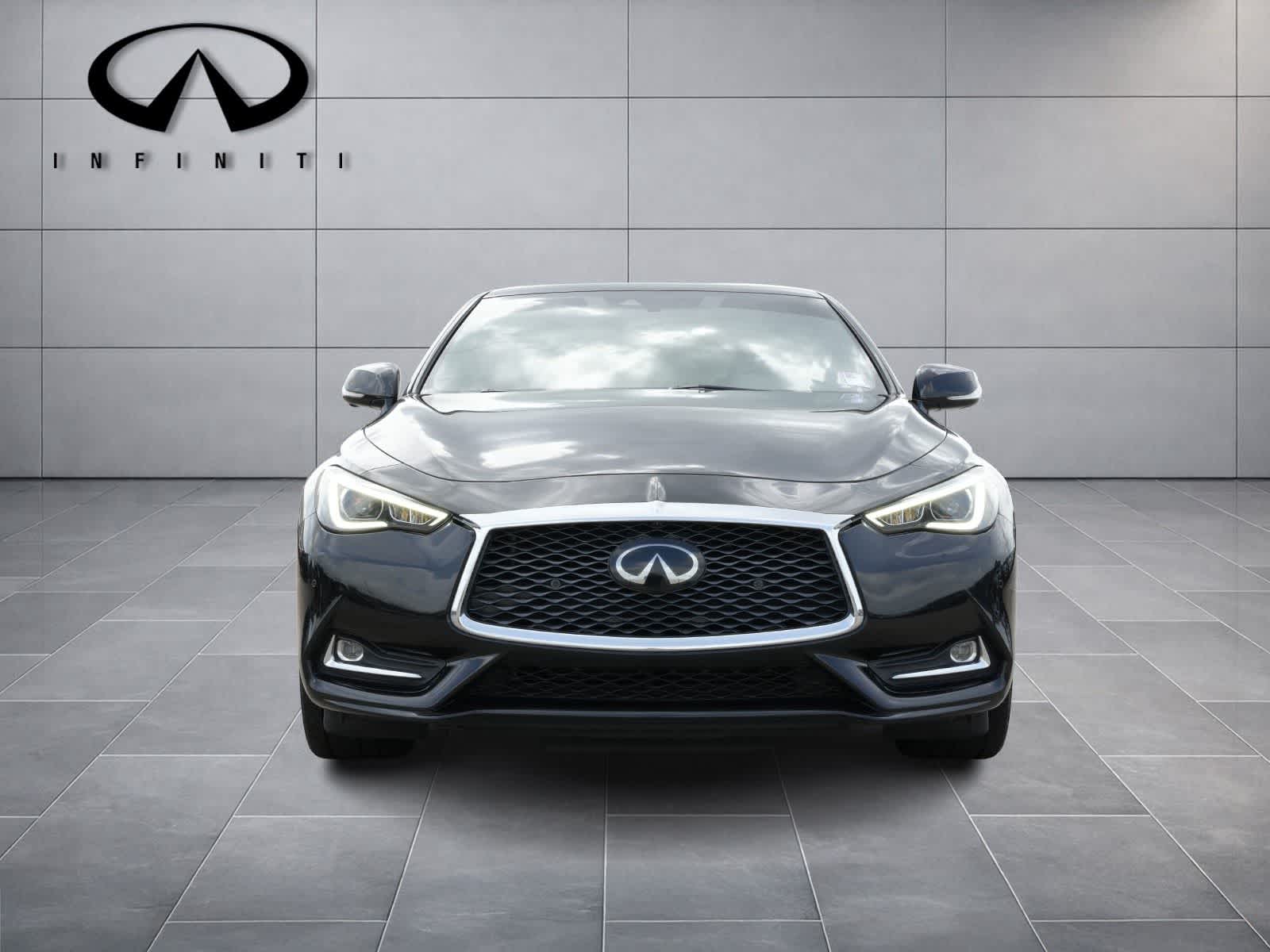 2022 INFINITI Q60 LUXE