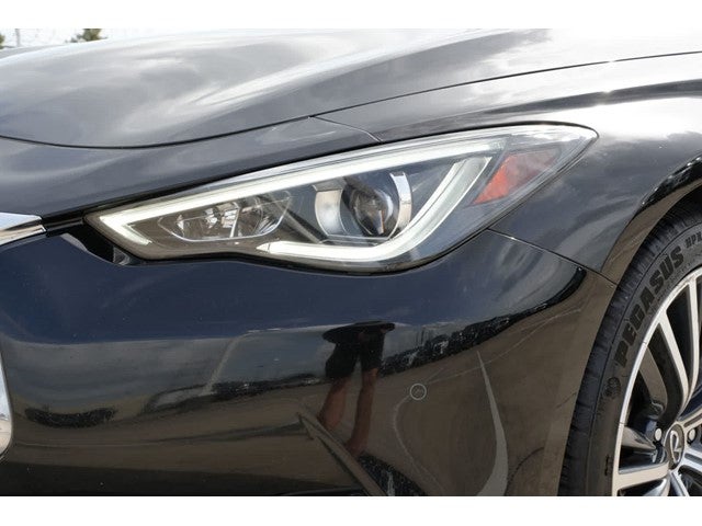 2022 INFINITI Q60 LUXE