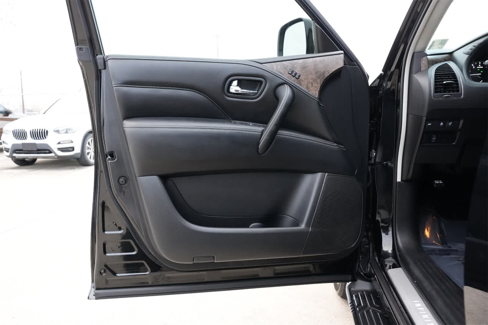 2024 INFINITI QX80 PREMIUM SELECT