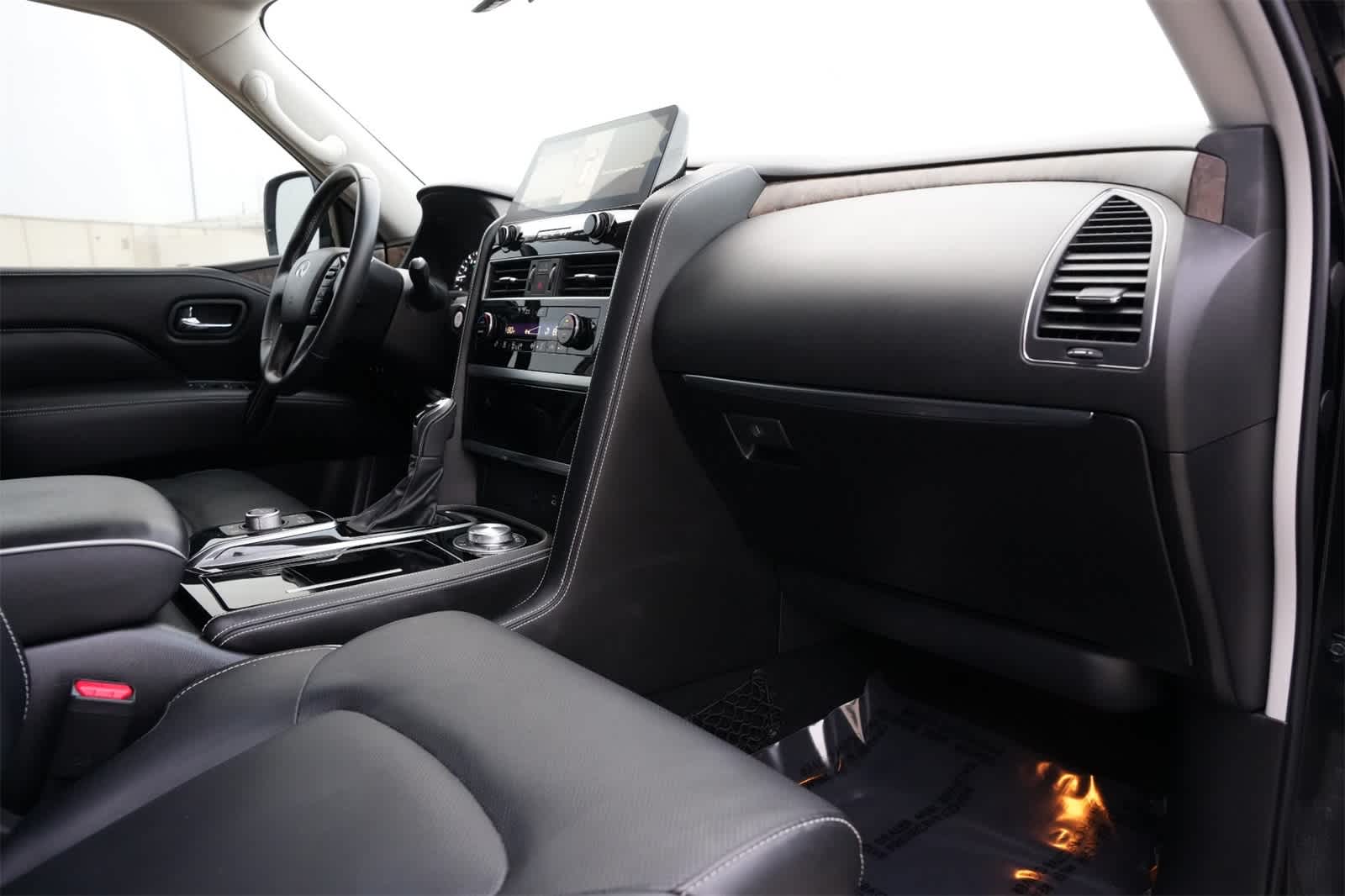 2024 INFINITI QX80 PREMIUM SELECT