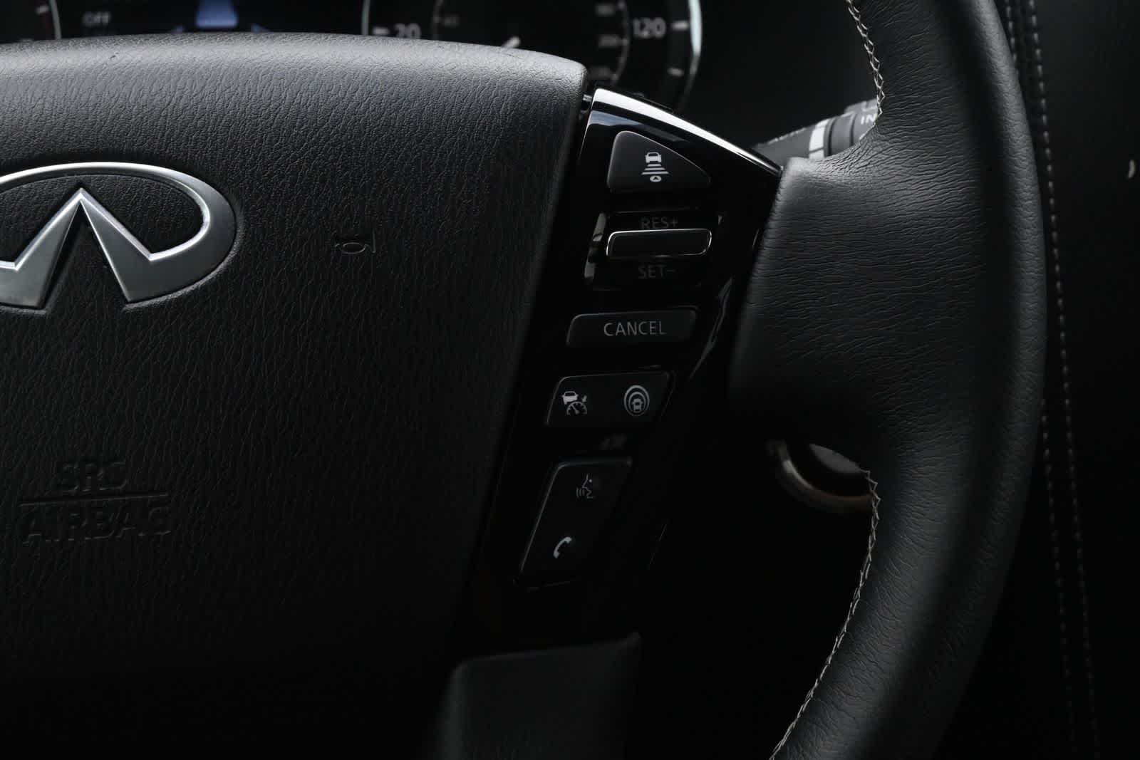 2022 INFINITI QX80 LUXE