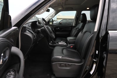 2022 INFINITI QX80 LUXE