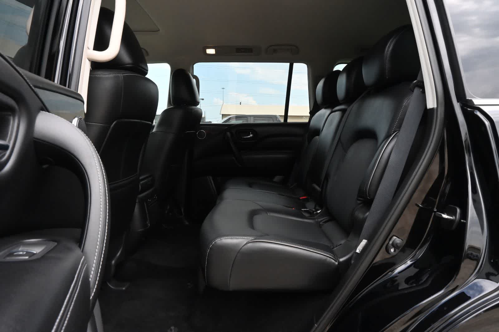 2022 INFINITI QX80 LUXE