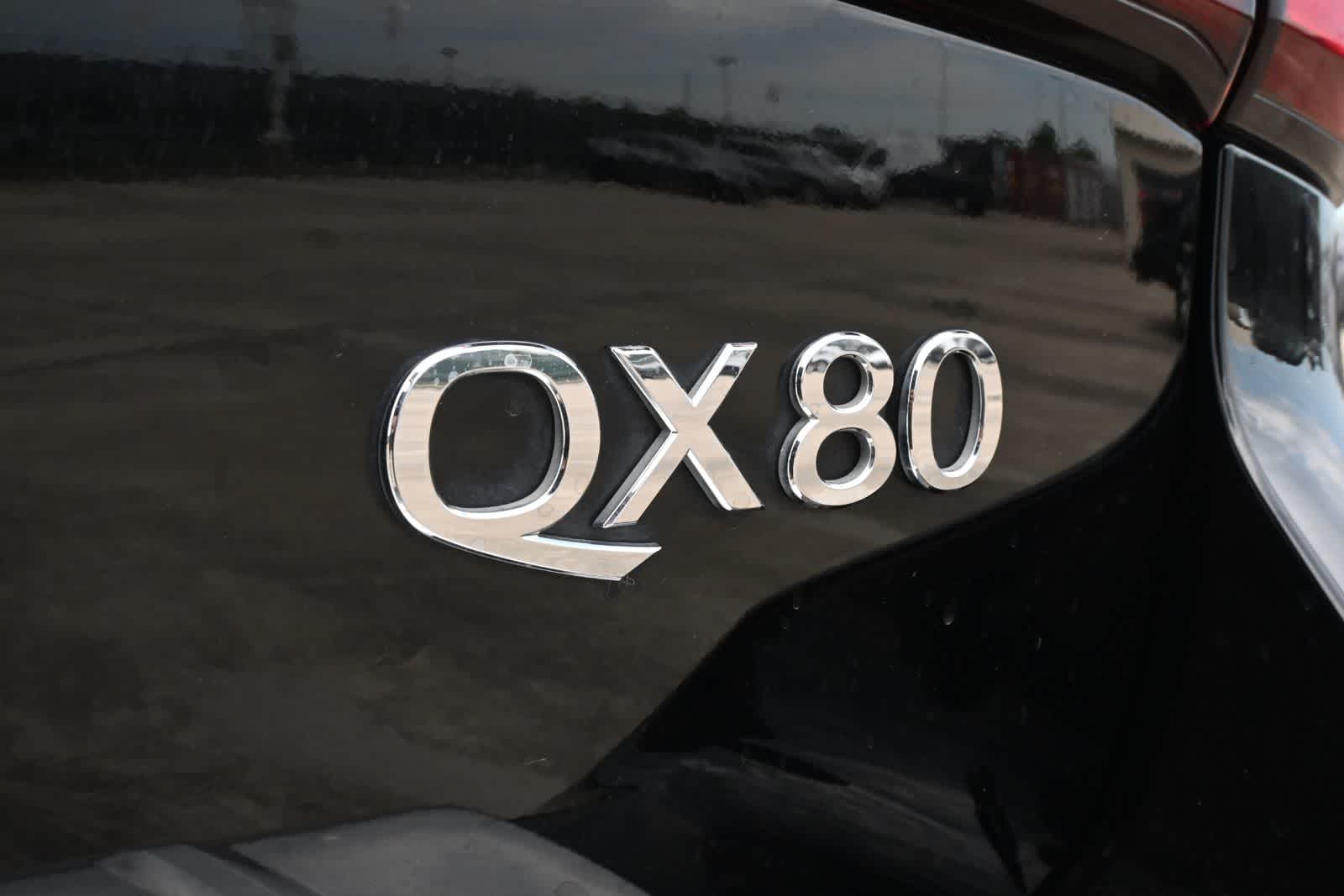2022 INFINITI QX80 LUXE