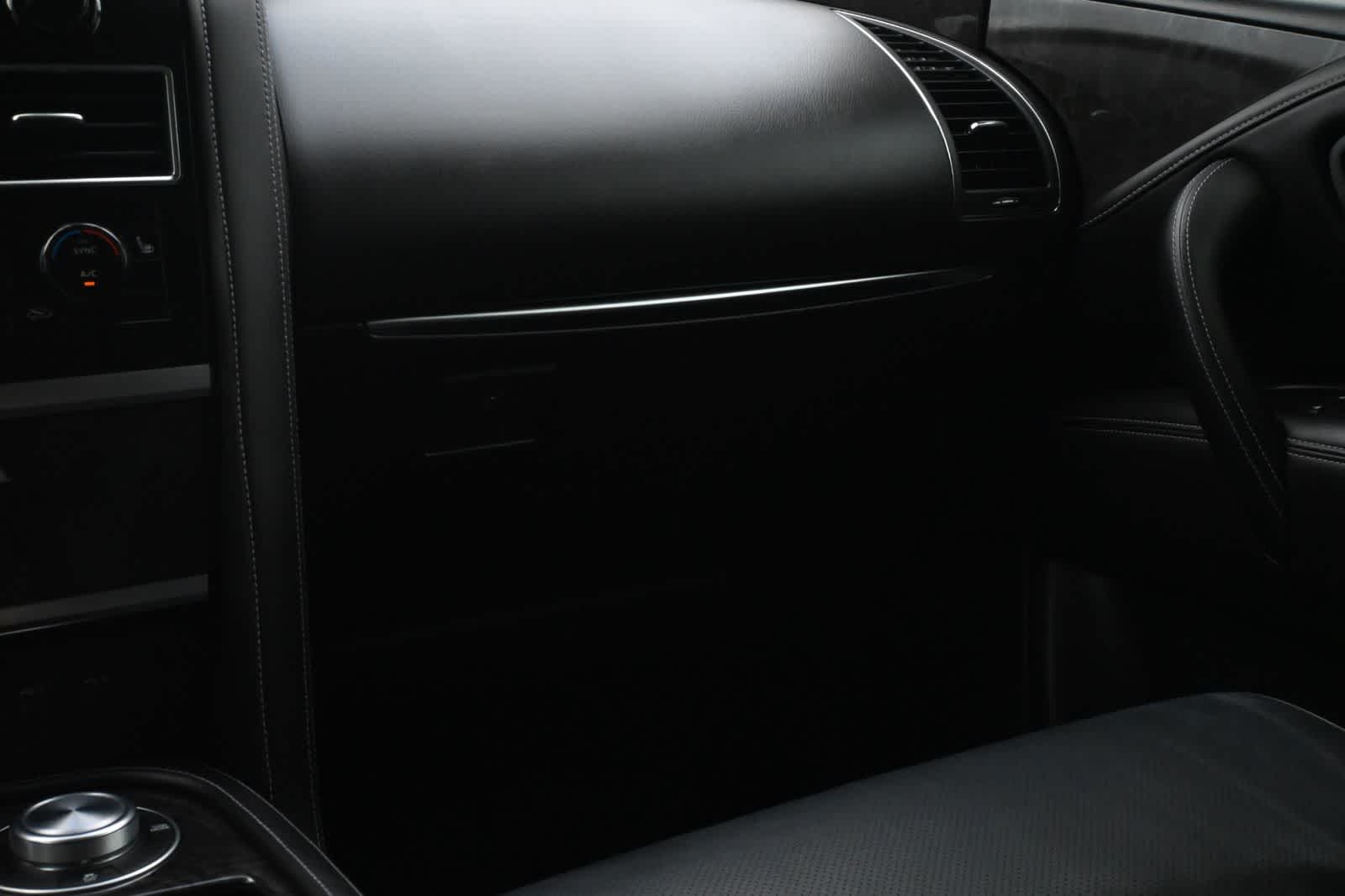 2022 INFINITI QX80 LUXE