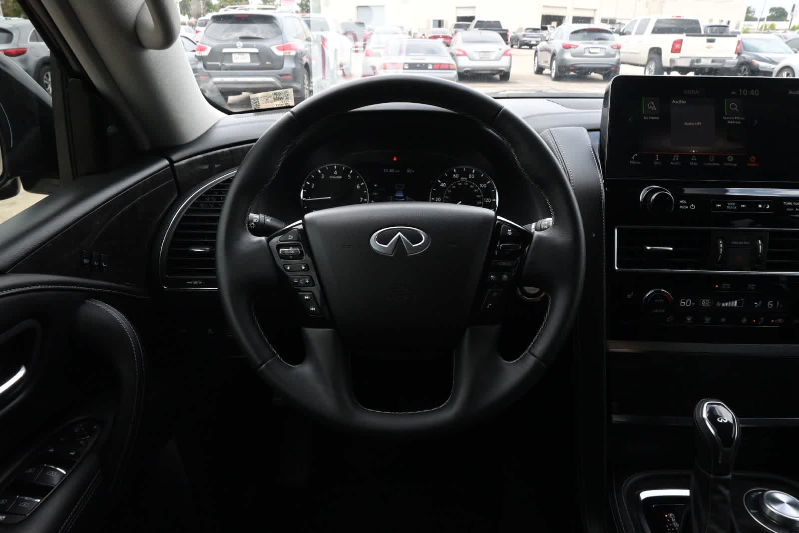 2022 INFINITI QX80 LUXE