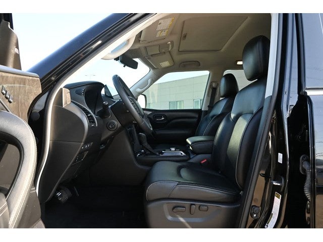 2022 INFINITI QX80 LUXE