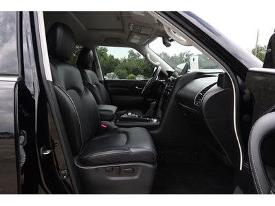 2022 INFINITI QX80 LUXE