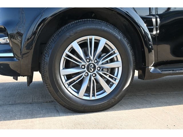 2022 INFINITI QX80 LUXE