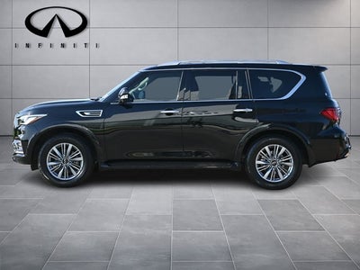 2022 INFINITI QX80 LUXE
