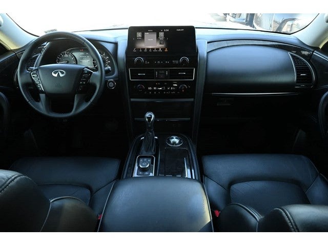 2022 INFINITI QX80 LUXE
