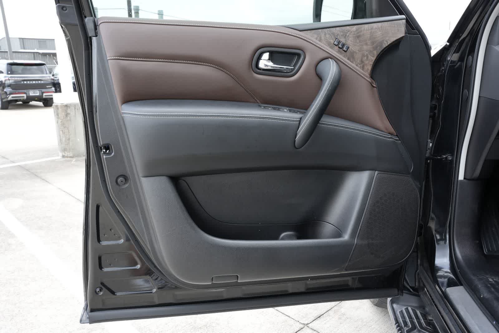 2024 INFINITI QX80 PREMIUM SELECT
