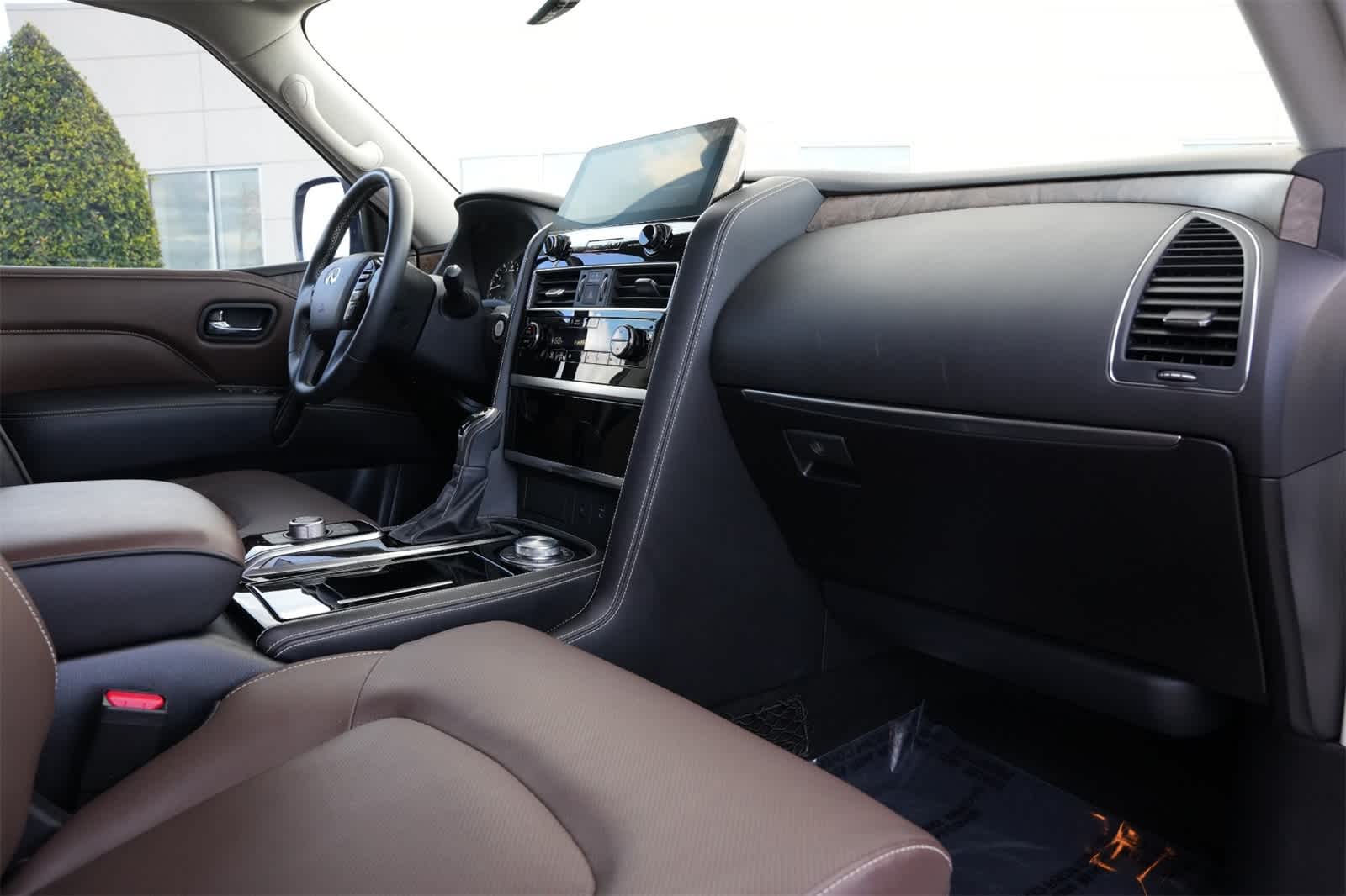 2024 INFINITI QX80 PREMIUM SELECT