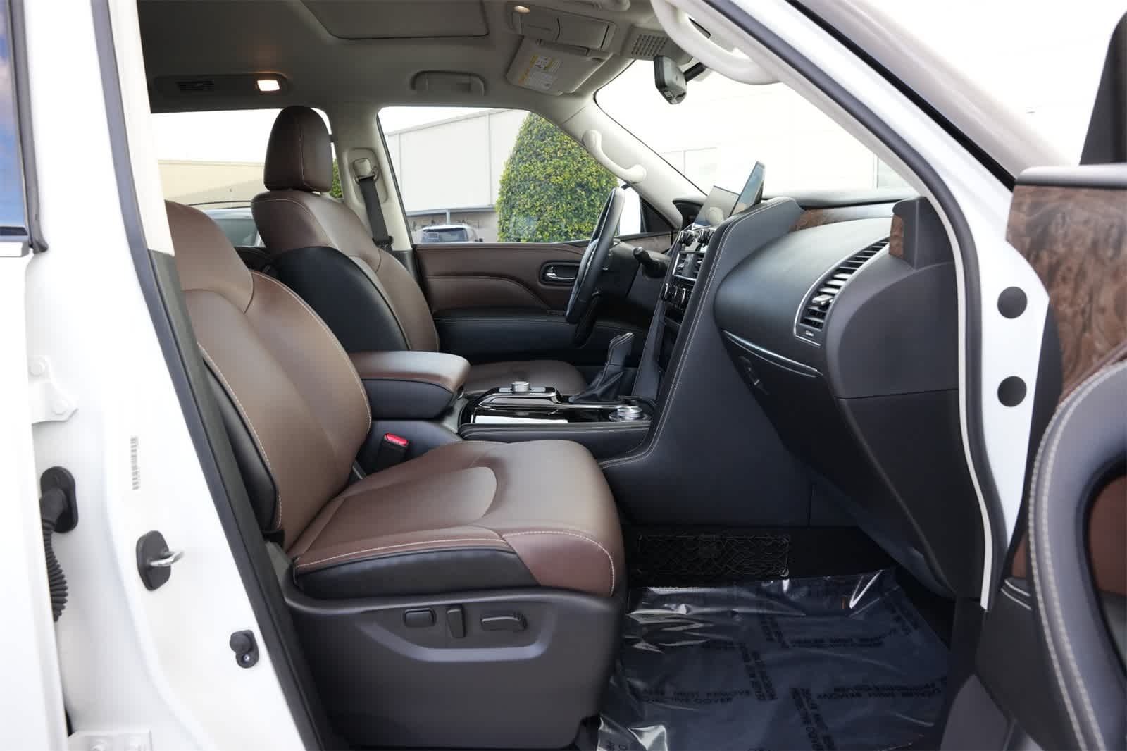 2024 INFINITI QX80 PREMIUM SELECT