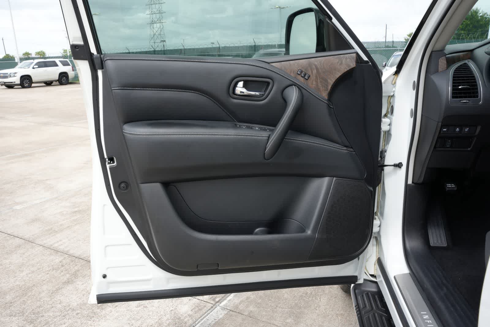 2024 INFINITI QX80 PREMIUM SELECT