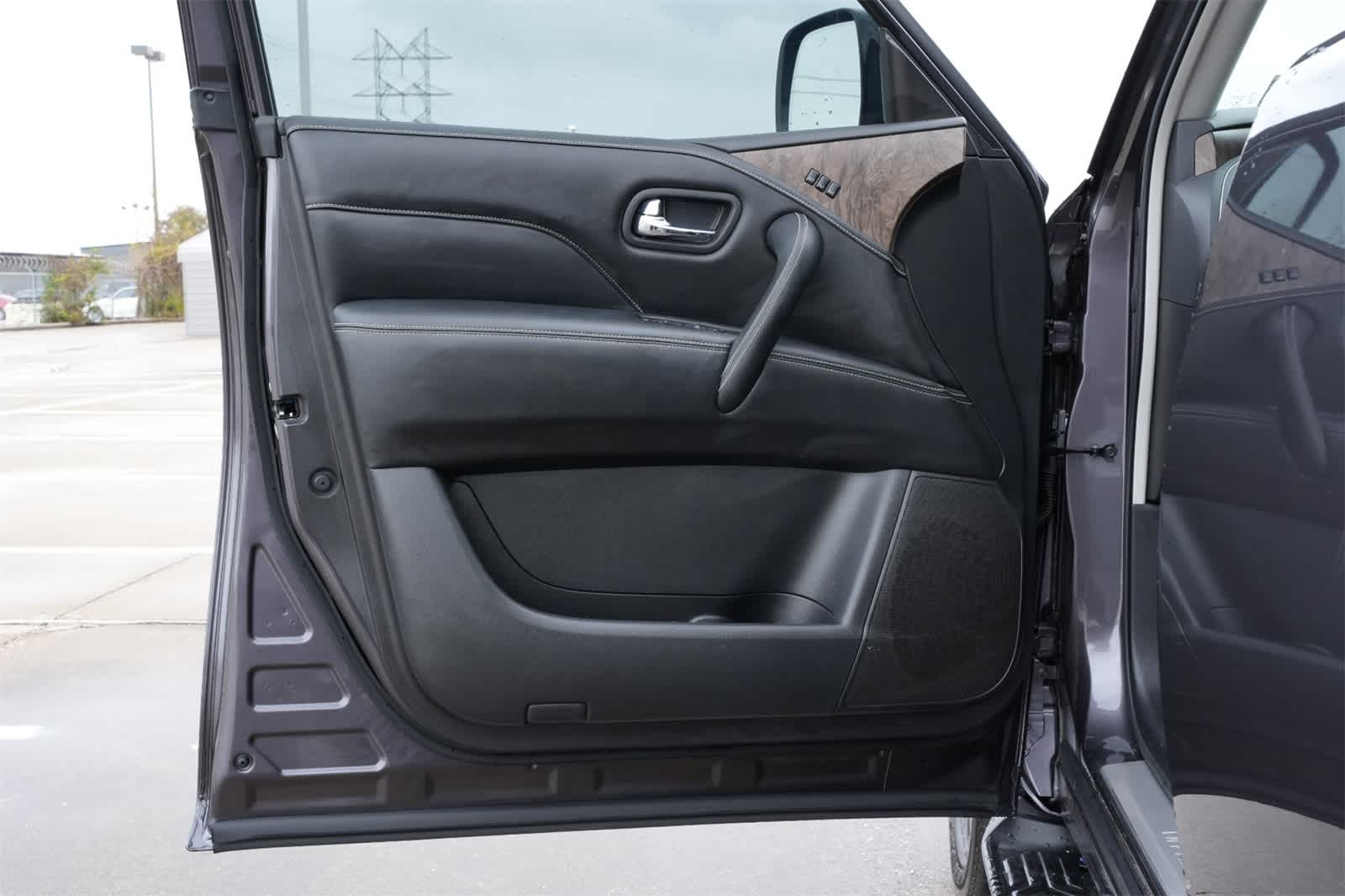 2023 INFINITI QX80 PREMIUM SELECT